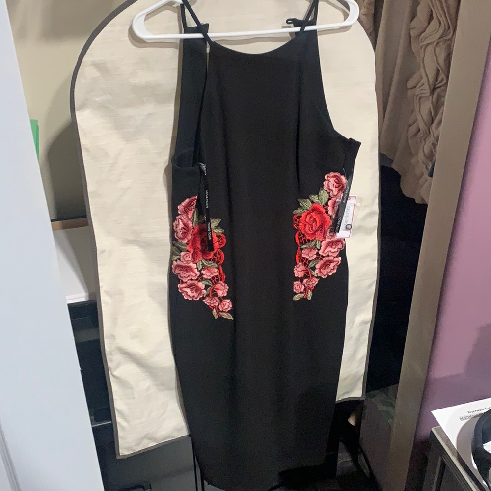 Bisou bisou black dress with rose decal